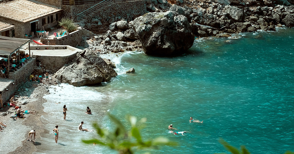 Visitors Return to Spain Without Quarantine